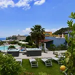 Bougainville 4*