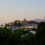 Bougainville Lipari (Isola Lipari)