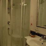 מלון Bougainville 4*