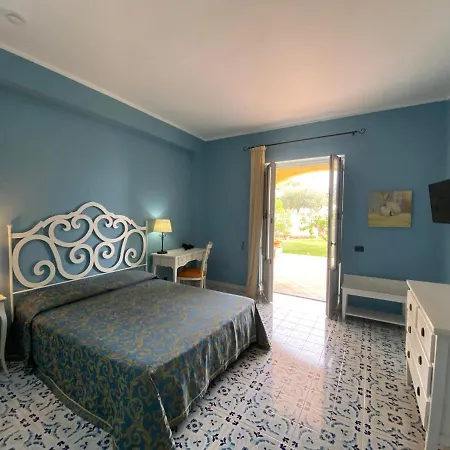 Hotel Bougainville 4*