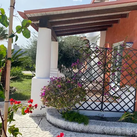 Bougainville Lipari (Isola Lipari)