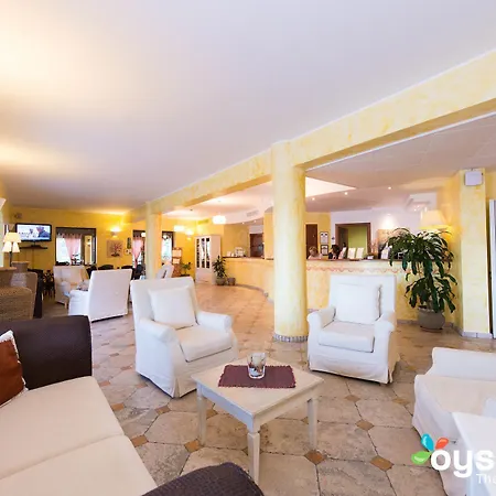 Otel Bougainville 4*