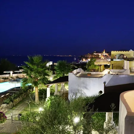 Bougainville Lipari (Isola Lipari)