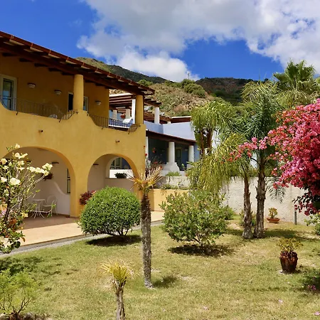 Bougainville Hotel