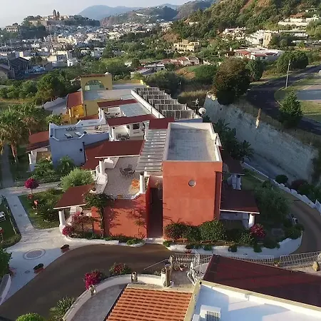 Bougainville Lipari (Isola Lipari)