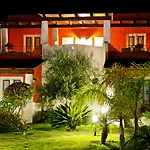 Bougainville Hotel