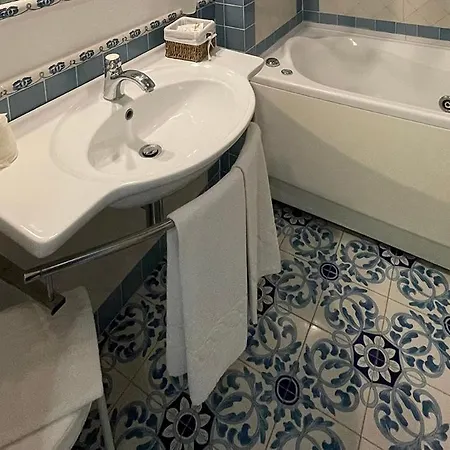 Hotel Bougainville