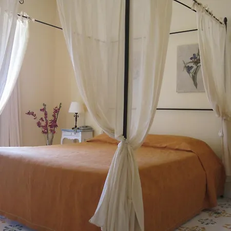Hotel Bougainville 4*