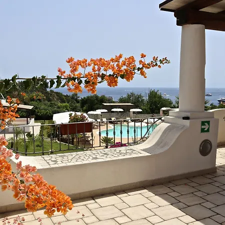Bougainville Hotel 4*