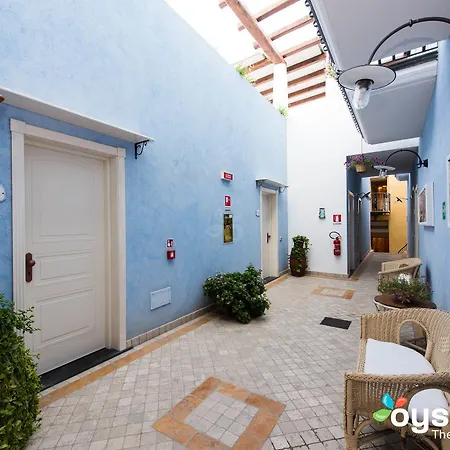 Hotel Bougainville