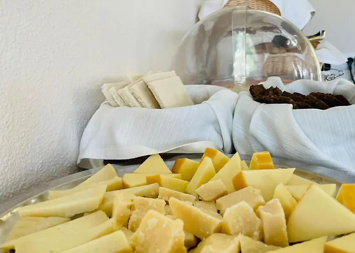 Отель Bougainville