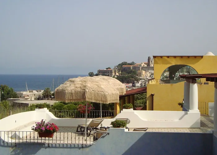 Отель Bougainville Липари