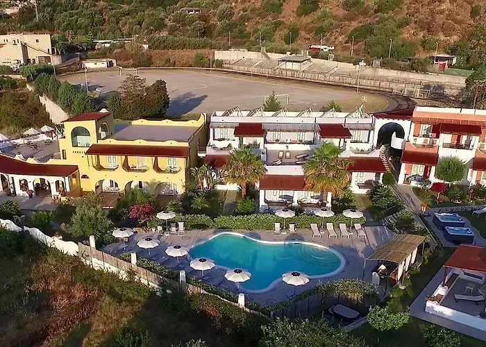 Bougainville Отель 4*